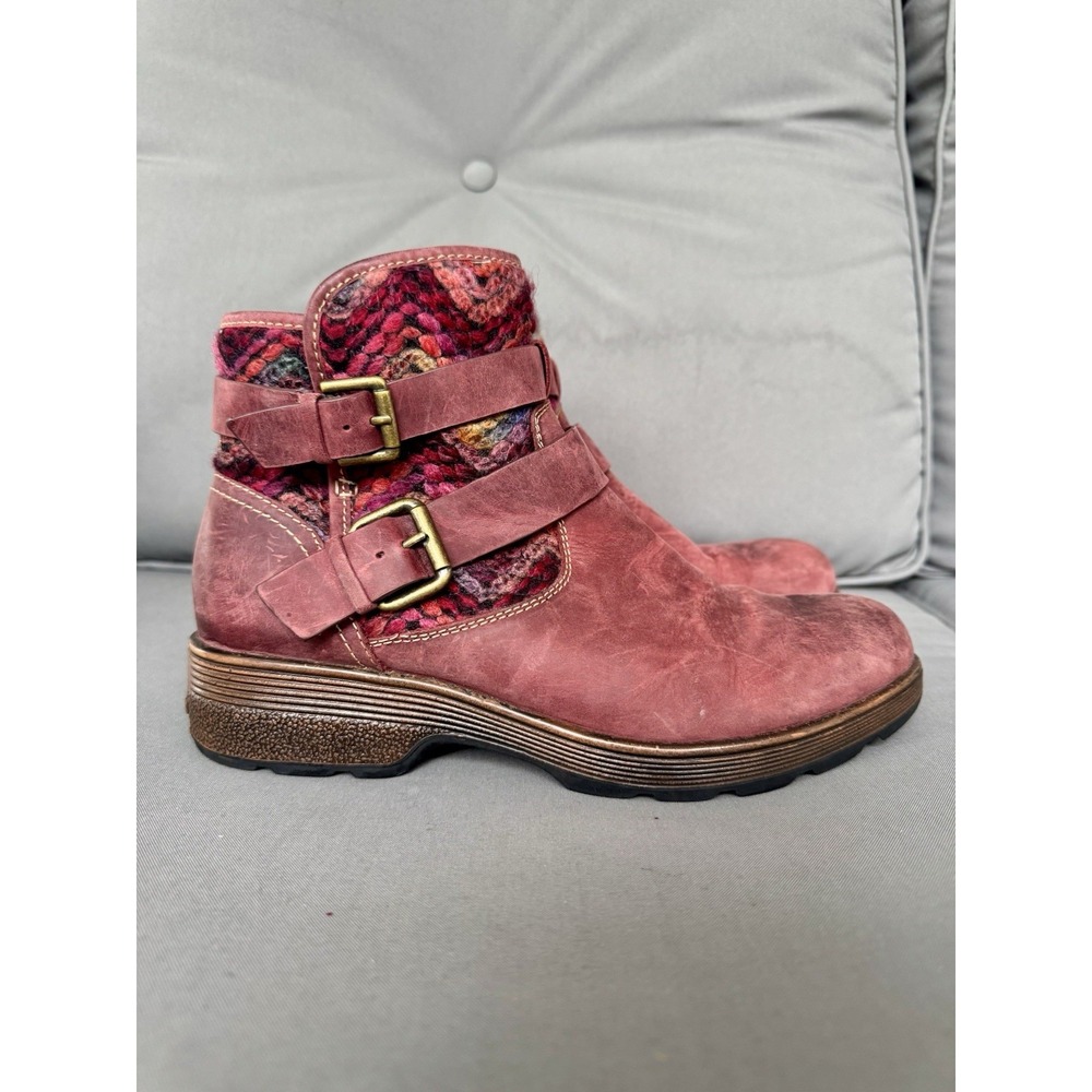 Bionica Women's Elba Ankle Snow Boots‎ Red Multicolor Size 8M Fall Winter Casual